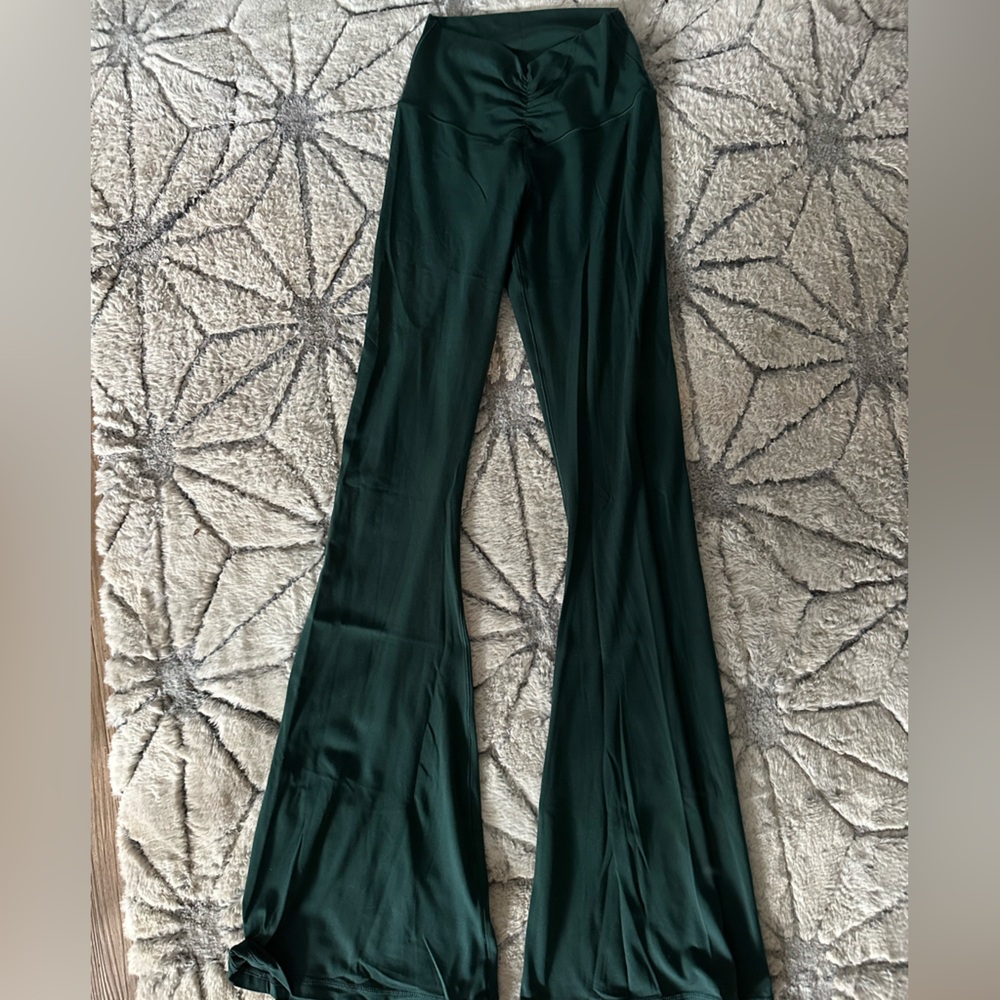Offline Ruched Real Me Flare Leggings